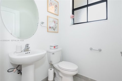 Adosado en venta en Cutler Bay, Florida, 3 dormitorios, 124.02 m2 № 2173591 - foto 5