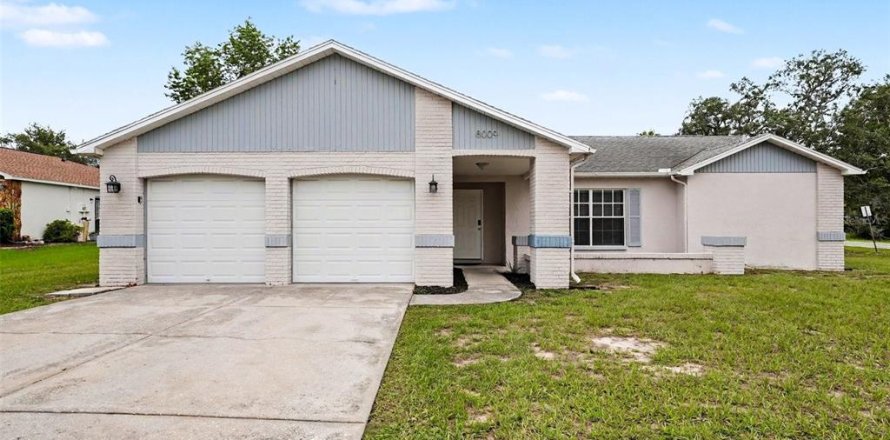 House in Spring Hill, Florida 3 bedrooms, 150.97 sq.m. № 2236870