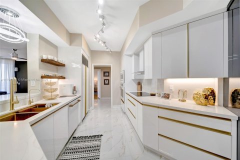 Copropriété à vendre à Hollywood, Floride: 2 chambres, 184.69 m2 № 1728373 - photo 9