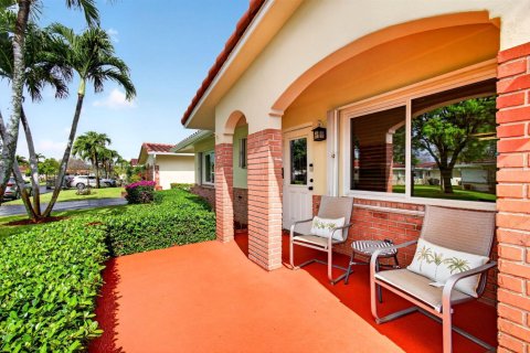 Villa ou maison à vendre à Deerfield Beach, Floride: 2 chambres, 160.16 m2 № 2147256 - photo 5