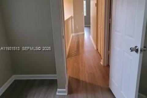 Adosado en venta en Riviera Beach, Florida, 3 dormitorios, 128.21 m2 № 2034753 - foto 10