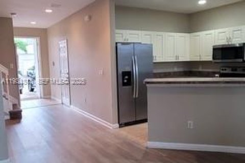 Adosado en venta en Riviera Beach, Florida, 3 dormitorios, 128.21 m2 № 2034753 - foto 3