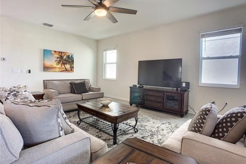 Villa ou maison à vendre à Davenport, Floride: 6 chambres, 310.2 m2 № 2151668 - photo 8