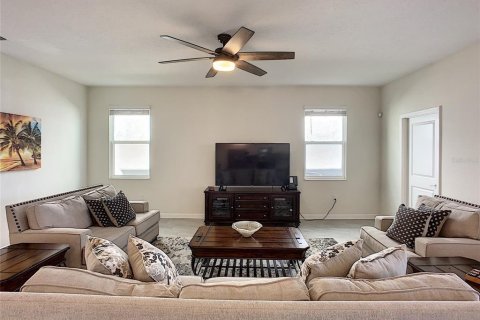 Villa ou maison à vendre à Davenport, Floride: 6 chambres, 310.2 m2 № 2151668 - photo 9
