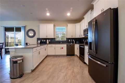 Villa ou maison à vendre à Davenport, Floride: 6 chambres, 310.2 m2 № 2151668 - photo 11