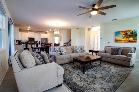 Villa ou maison à vendre à Davenport, Floride: 6 chambres, 310.2 m2 № 2151668 - photo 5