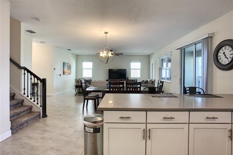 Villa ou maison à vendre à Davenport, Floride: 6 chambres, 310.2 m2 № 2151668 - photo 14