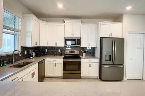 Villa ou maison à vendre à Davenport, Floride: 6 chambres, 310.2 m2 № 2151668 - photo 12