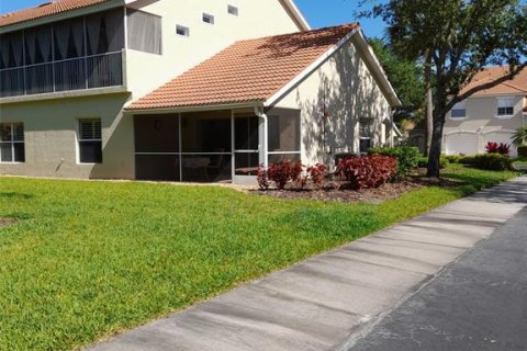 Condominio en alquiler en Bradenton, Florida, 2 dormitorios, 125.6 m2 № 1675059 - foto 3