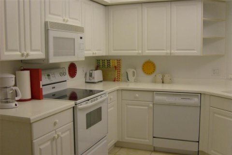 Condominio en alquiler en Bradenton, Florida, 2 dormitorios, 125.6 m2 № 1675059 - foto 11