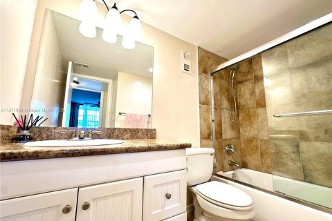 Copropriété à vendre à Hollywood, Floride: 1 chambre, 72.46 m2 № 1920651 - photo 14