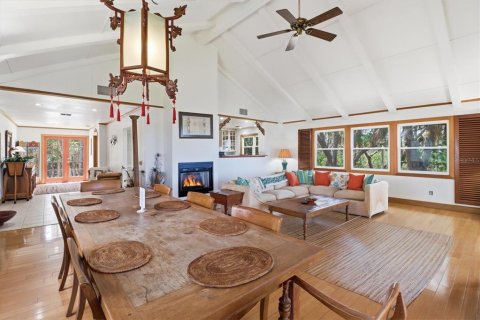 House in Homosassa, Florida 3 bedrooms, 348.1 sq.m. № 2097816 - photo 21