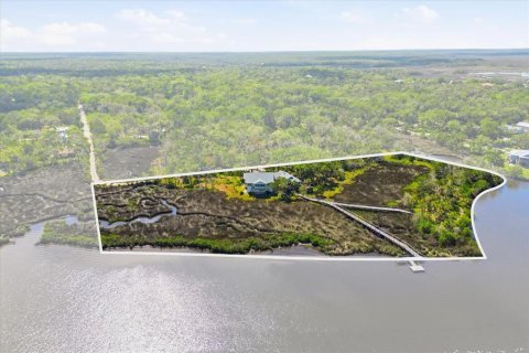House in Homosassa, Florida 3 bedrooms, 348.1 sq.m. № 2097816 - photo 4