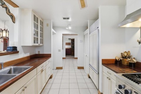 House in Homosassa, Florida 3 bedrooms, 348.1 sq.m. № 2097816 - photo 15
