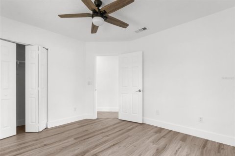 House in Spring Hill, Florida 3 bedrooms, 112.78 sq.m. № 1788100 - photo 15