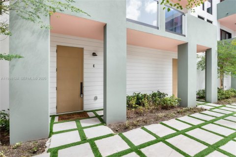 Таунхаус в Майами, Флорида 3 спальни, 203.08м2 № 2050614