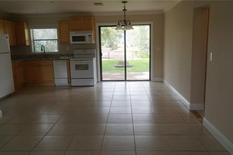 Apartamento en alquiler en Clermont, Florida, 3 dormitorios, 92.9 m2 № 1912914 - foto 5