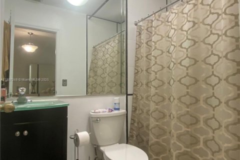 Townhouse in Miami, Florida 3 bedrooms, 121.52 sq.m. № 1977157 - photo 19