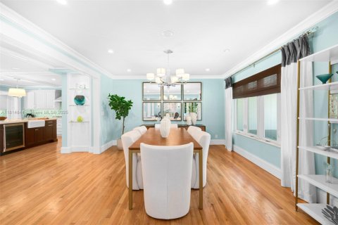 House in Pinecrest, Florida 5 bedrooms, 377.46 sq.m. № 1766700 - photo 9