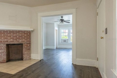 House in DeLand, Florida 2 bedrooms, 84.54 sq.m. № 2378972 - photo 5
