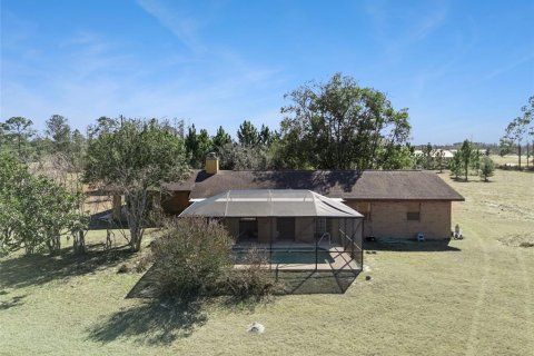 House in Clermont, Florida 3 bedrooms, 150.87 sq.m. № 2148530 - photo 30