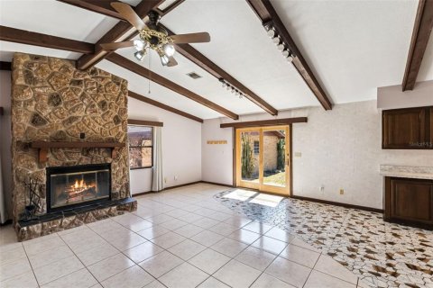 House in Clermont, Florida 3 bedrooms, 150.87 sq.m. № 2148530 - photo 8