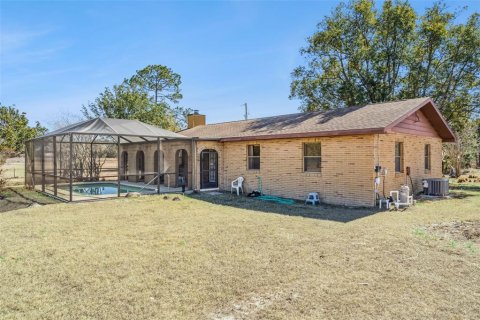 House in Clermont, Florida 3 bedrooms, 150.87 sq.m. № 2148530 - photo 25