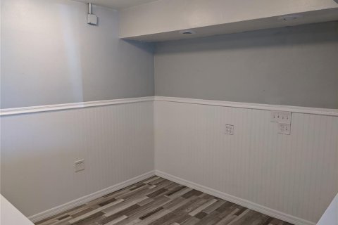 House in New Port Richey, Florida 4 bedrooms, 121.7 sq.m. № 1805847 - photo 9