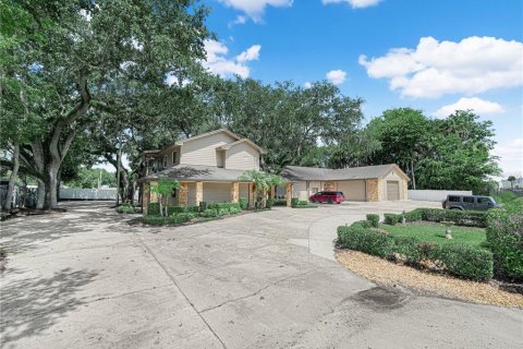 Commercial property in Sanford, Florida № 2207013