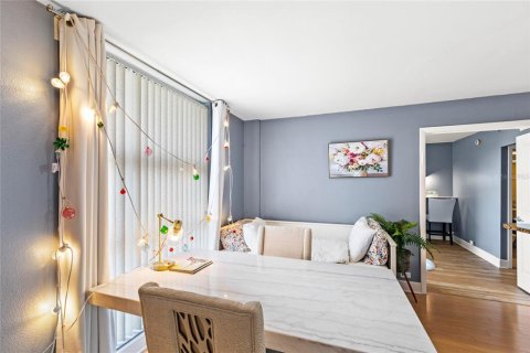 Condominio en venta en Orlando, Florida, 2 dormitorios, 77.2 m2 № 1651791 - foto 12