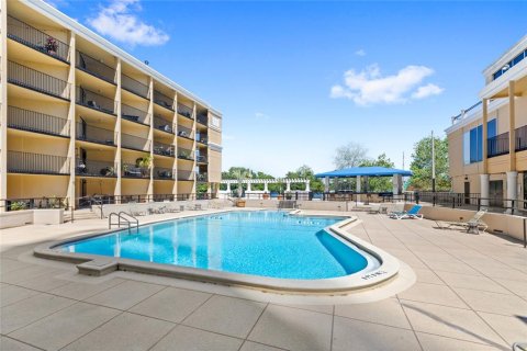 Condominio en venta en Orlando, Florida, 2 dormitorios, 77.2 m2 № 1651791 - foto 3