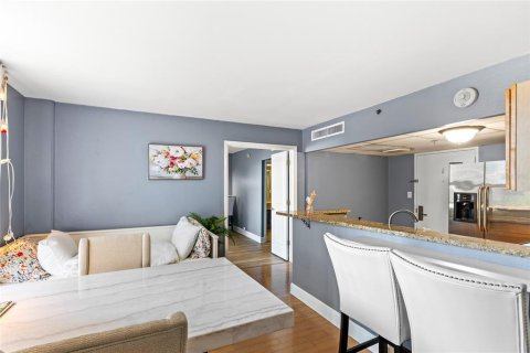 Condominio en venta en Orlando, Florida, 2 dormitorios, 77.2 m2 № 1651791 - foto 11