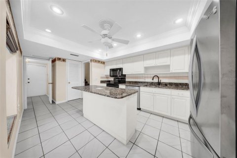 Copropriété à vendre à Tampa, Floride: 3 chambres, 171.87 m2 № 1906712 - photo 12
