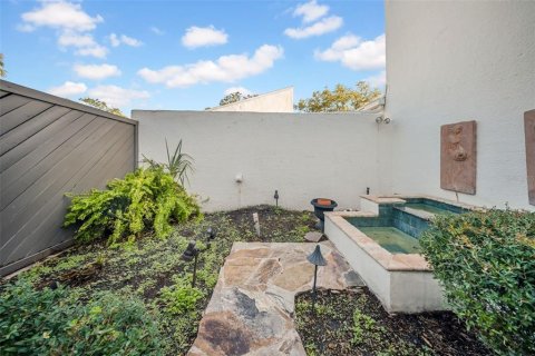 Copropriété à vendre à Tampa, Floride: 3 chambres, 171.87 m2 № 1906712 - photo 4