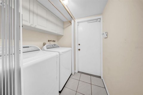 Copropriété à vendre à Tampa, Floride: 3 chambres, 171.87 m2 № 1906712 - photo 17