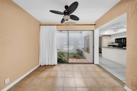 Copropriété à vendre à Tampa, Floride: 3 chambres, 171.87 m2 № 1906712 - photo 10