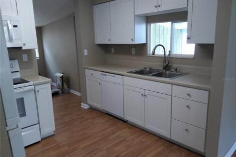 Casa en alquiler en Largo, Florida, 3 dormitorios, 104.05 m2 № 2093345 - foto 13
