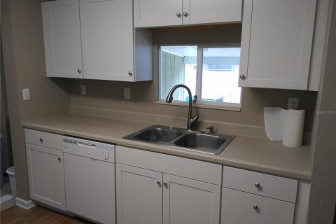 Casa en alquiler en Largo, Florida, 3 dormitorios, 104.05 m2 № 2093345 - foto 11