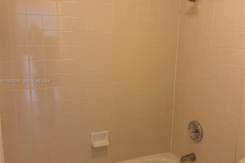 Condominio en alquiler en Homestead, Florida, 2 dormitorios, 80.17 m2 № 2055433 - foto 10