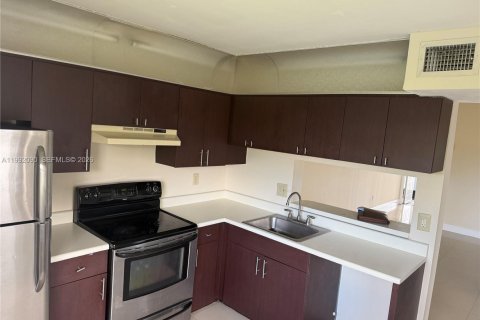 Condominio en Homestead, Florida, 2 dormitorios  № 2055433