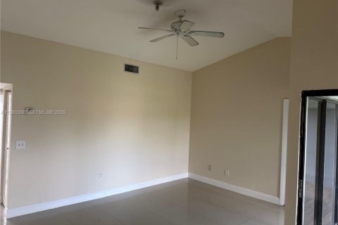 Condominio en alquiler en Homestead, Florida, 2 dormitorios, 80.17 m2 № 2055433 - foto 12
