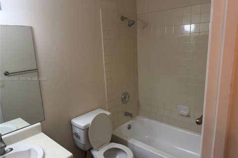 Condominio en alquiler en Homestead, Florida, 2 dormitorios, 80.17 m2 № 2055433 - foto 7