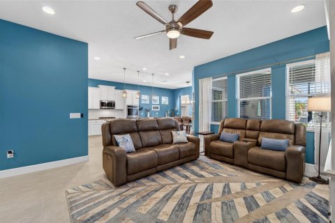 House in Apollo Beach, Florida 3 bedrooms, 202.9 sq.m. № 2096273 - photo 13