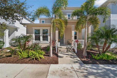 House in Apollo Beach, Florida 3 bedrooms, 202.9 sq.m. № 2096273
