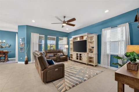 House in Apollo Beach, Florida 3 bedrooms, 202.9 sq.m. № 2096273 - photo 14