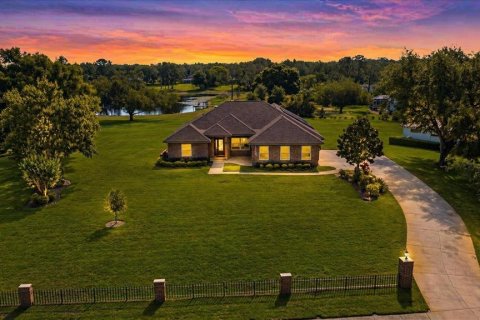 Casa en Odessa, Florida 5 dormitorios, 306.95 m2 № 2102820