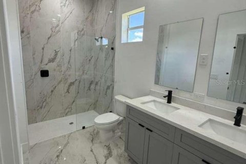 Casa en alquiler en Lehigh Acres, Florida, 3 dormitorios, 152.27 m2 № 2148284 - foto 9