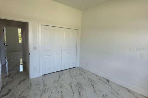 Casa en alquiler en Lehigh Acres, Florida, 3 dormitorios, 152.27 m2 № 2148284 - foto 16