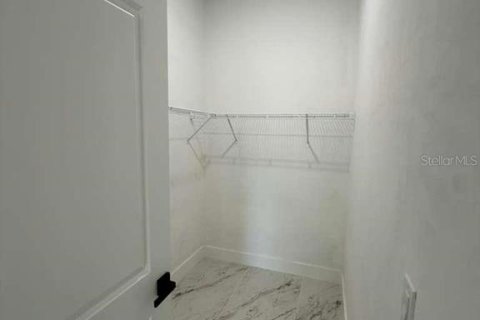 Casa en alquiler en Lehigh Acres, Florida, 3 dormitorios, 152.27 m2 № 2148284 - foto 11