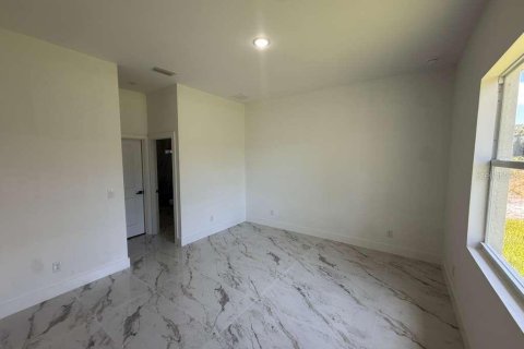 Casa en alquiler en Lehigh Acres, Florida, 3 dormitorios, 152.27 m2 № 2148284 - foto 8
